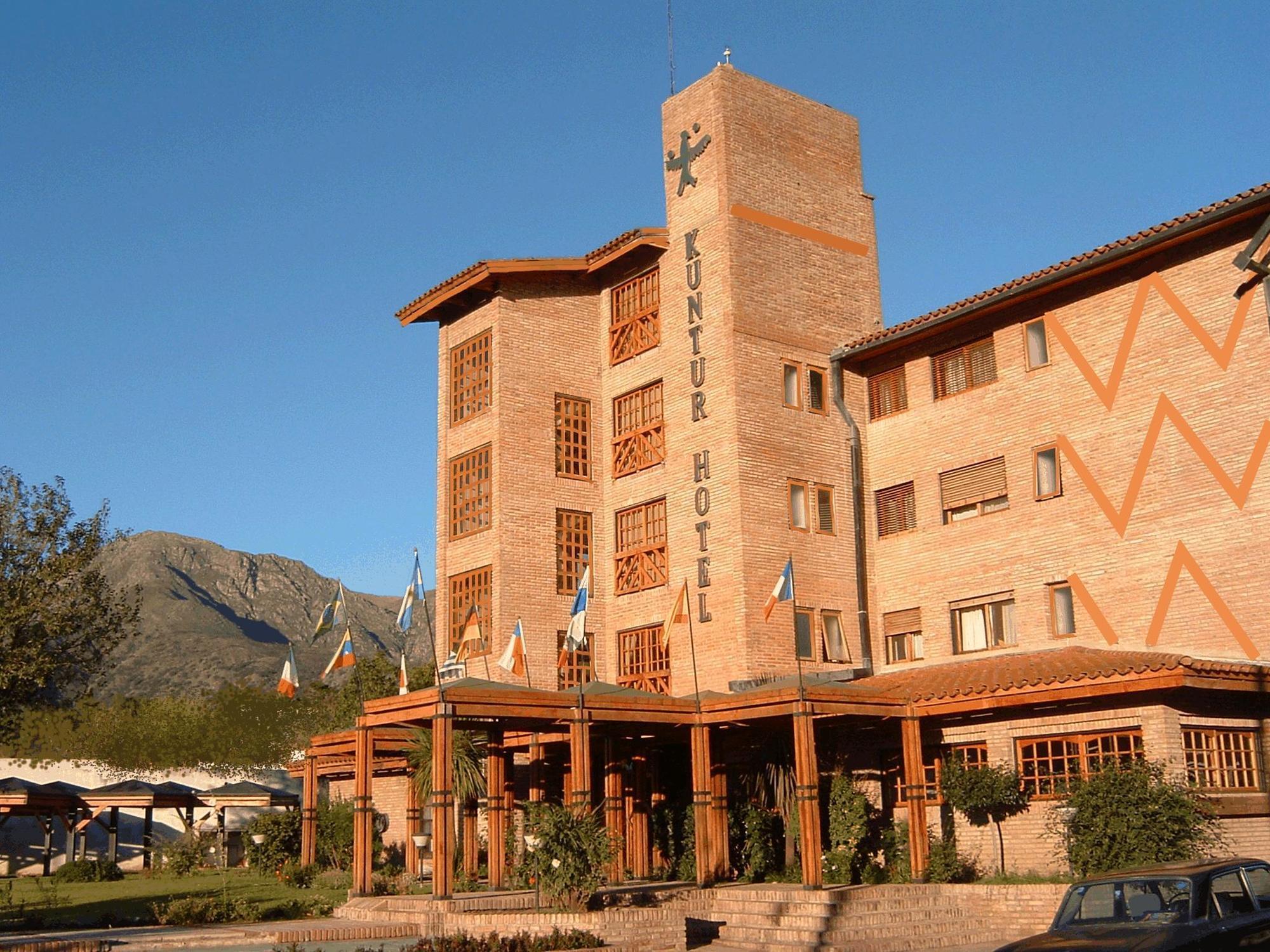 Kuntur Hotel Capilla del Monte Buitenkant foto
