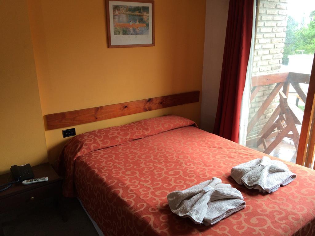 Kuntur Hotel Capilla del Monte Kamer foto