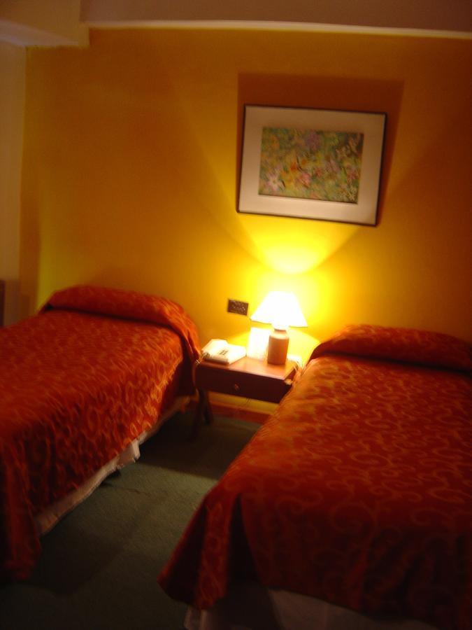 Kuntur Hotel Capilla del Monte Buitenkant foto